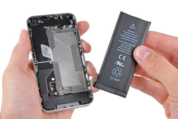 Iphone sạc qua cổng máy tính sẽ chạy chậm