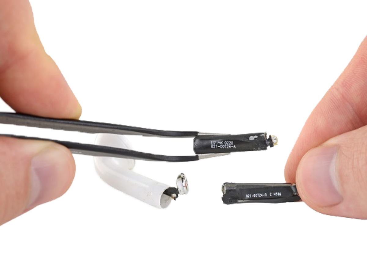 Thay pin Airpods các loại (chính hãng)